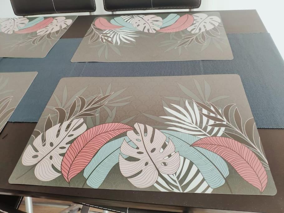 Les Coquelicots Apartment Онфльор Екстериор снимка